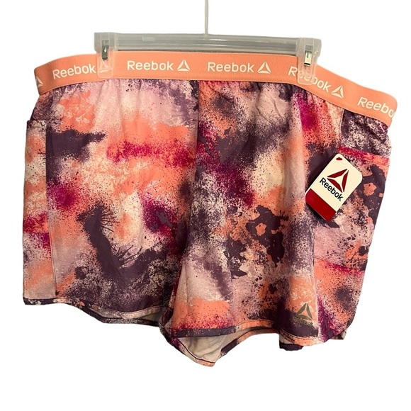 3/$30 🍂 Reebok Fearless Splatter Print Running Short - Picture 3 of 6